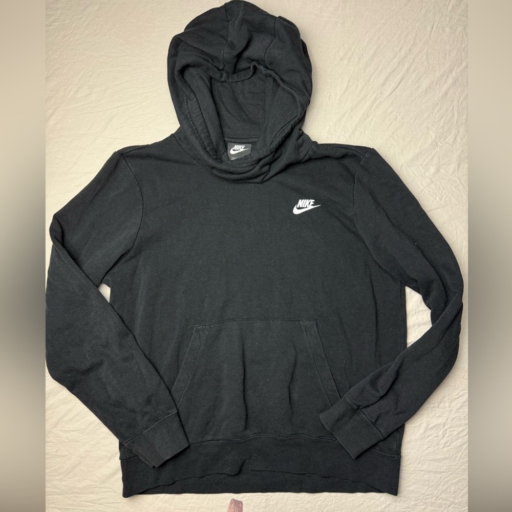 Nike sportswear pullover fleece Hoodie Sweater size Medium